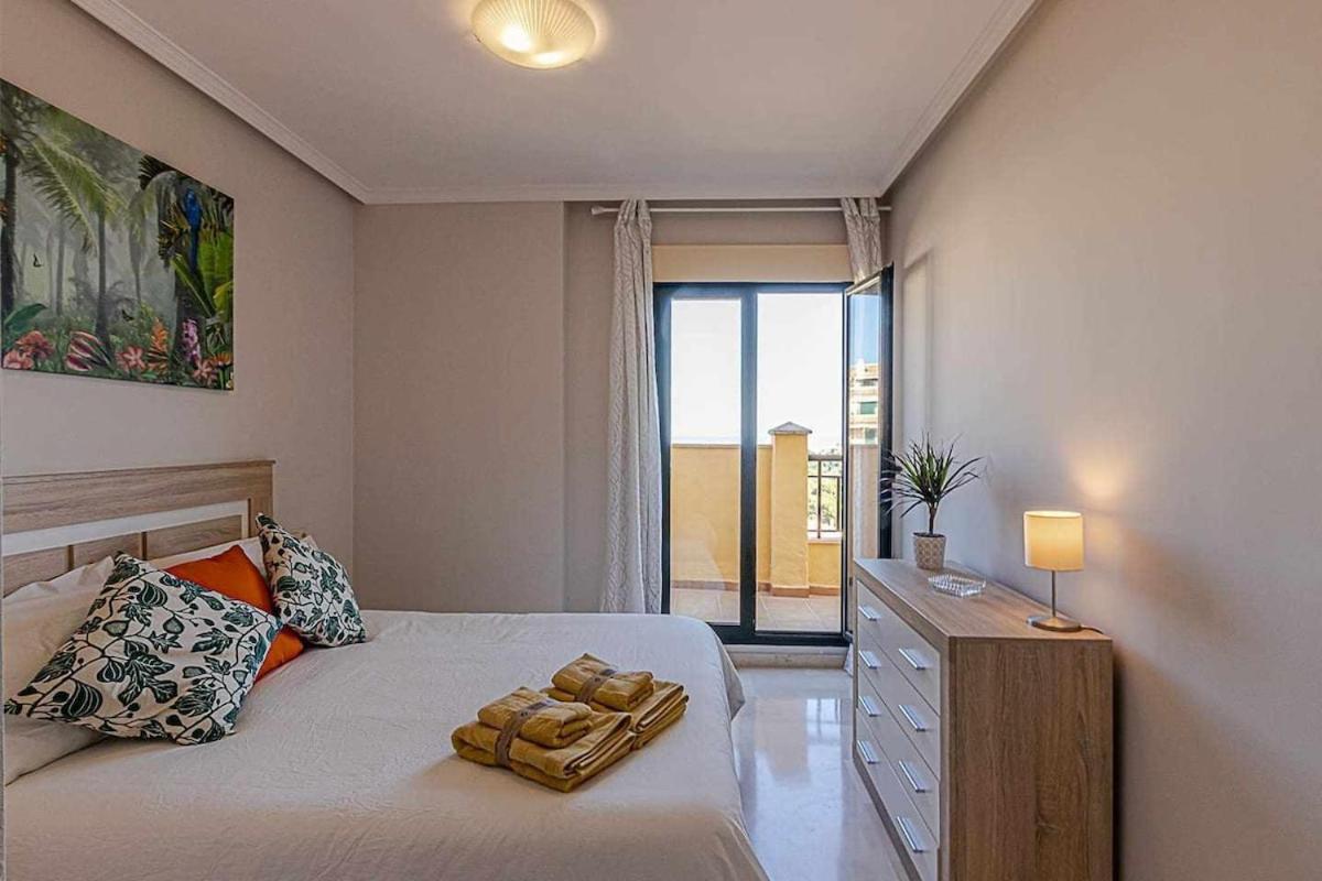797 Holiday Rentals - Moderno Piso para 4 con hermosas vistas Benalmádena Exterior foto