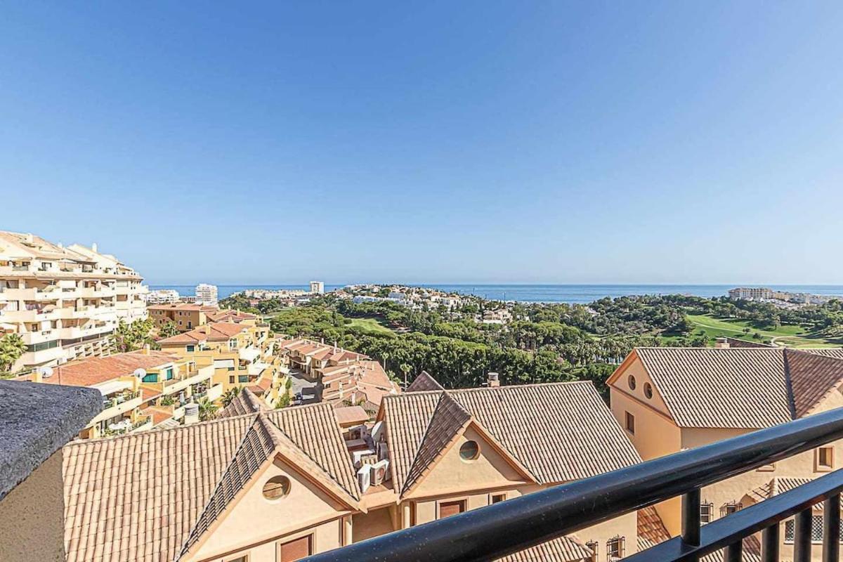 797 Holiday Rentals - Moderno Piso para 4 con hermosas vistas Benalmádena Exterior foto