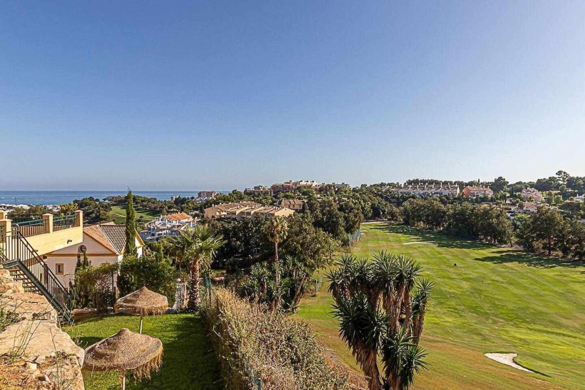 797 Holiday Rentals - Moderno Piso para 4 con hermosas vistas Benalmádena Exterior foto