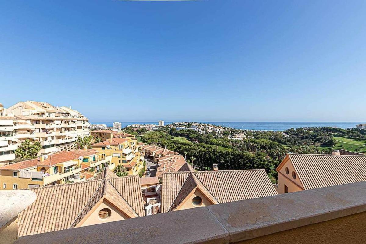 797 Holiday Rentals - Moderno Piso para 4 con hermosas vistas Benalmádena Exterior foto