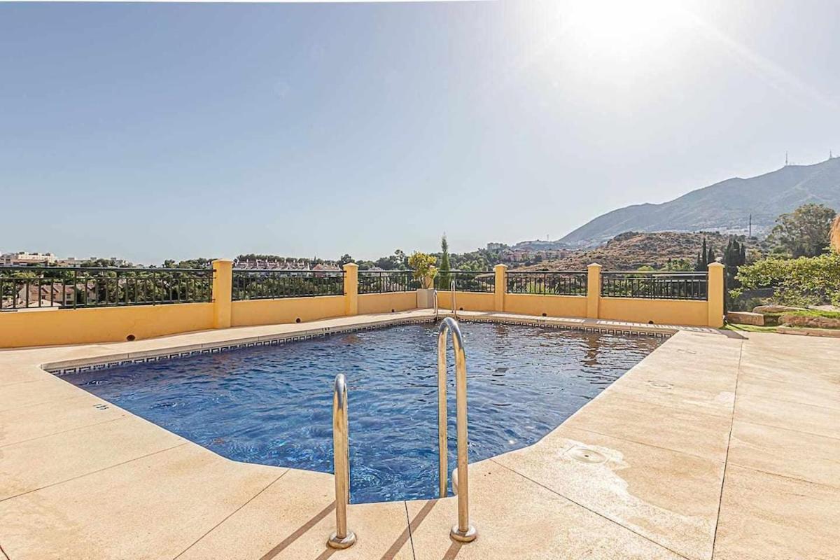 797 Holiday Rentals - Moderno Piso para 4 con hermosas vistas Benalmádena Exterior foto
